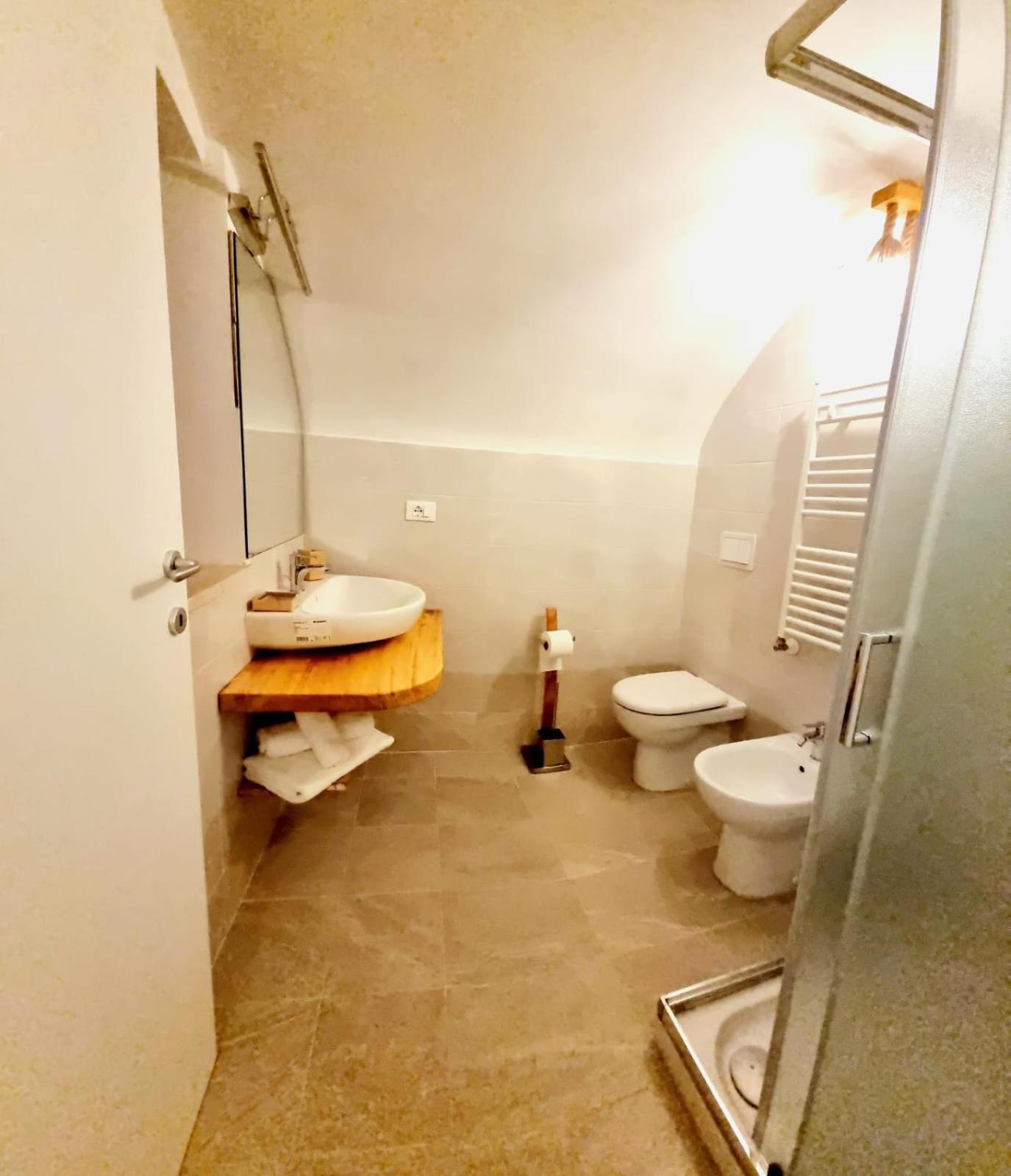 Hotel Dimora Grotta Masciarelli LʼAquila Pokój zdjęcie