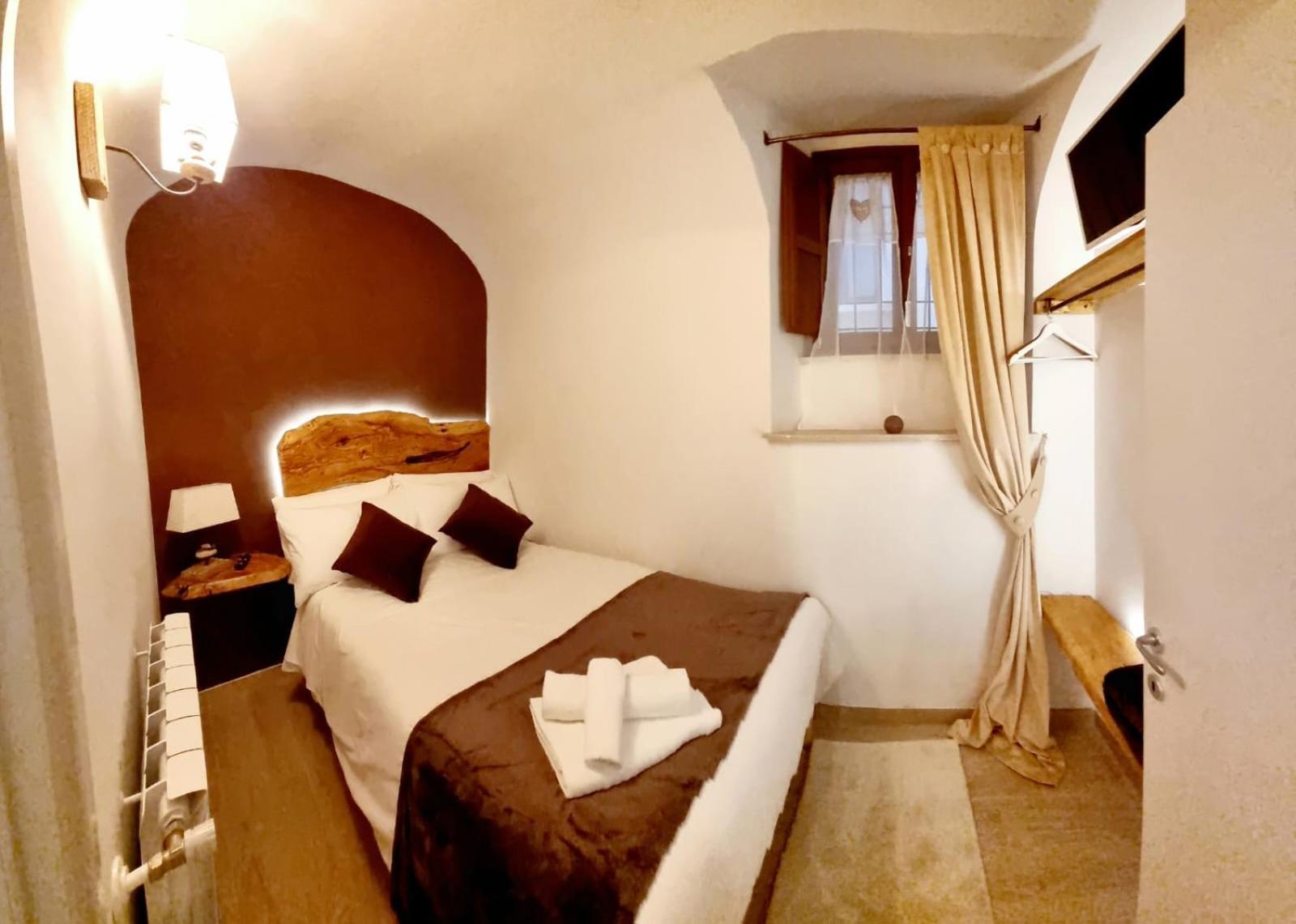 Hotel Dimora Grotta Masciarelli LʼAquila Pokój zdjęcie